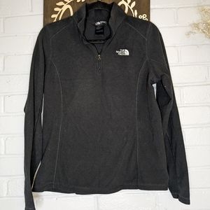 The North Face Women's 1/4 Sleeve Pullover Fleece